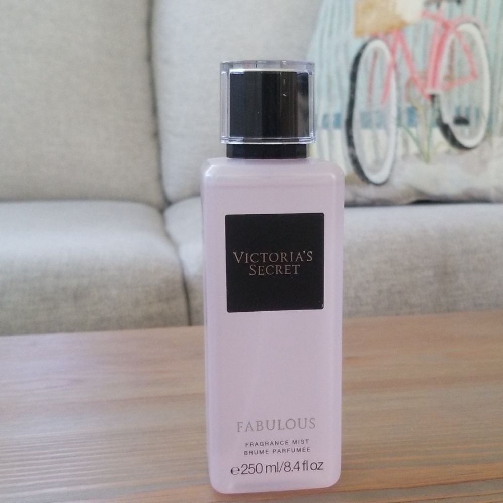 Brand New VS FABULOUS Fragrance Mist 8.4fl oz